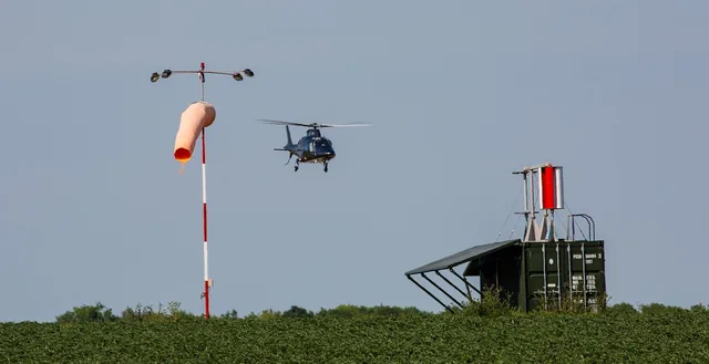 helicopter landing, landing by windsock, helicopter, flight, copter, chopper, sky, propeller, transport, aviation, fly, technology, rotor, heliport, nature, cockpit, landing, land, flying, helicopter in flight, windsock. Deciding when a landing-page result is inconclusive